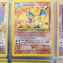  1995 4/102 Charizard Pokemon Card