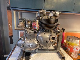 Triumph t120r engine