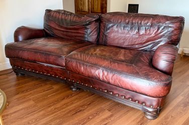 Free couch (pick up only)