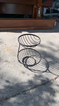 2-Tier Metal Wire Fruit Basket Stand