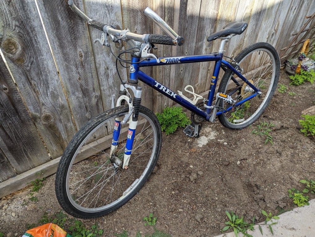 Trek 7000 Mountain Bike for Sale in Poway CA OfferUp