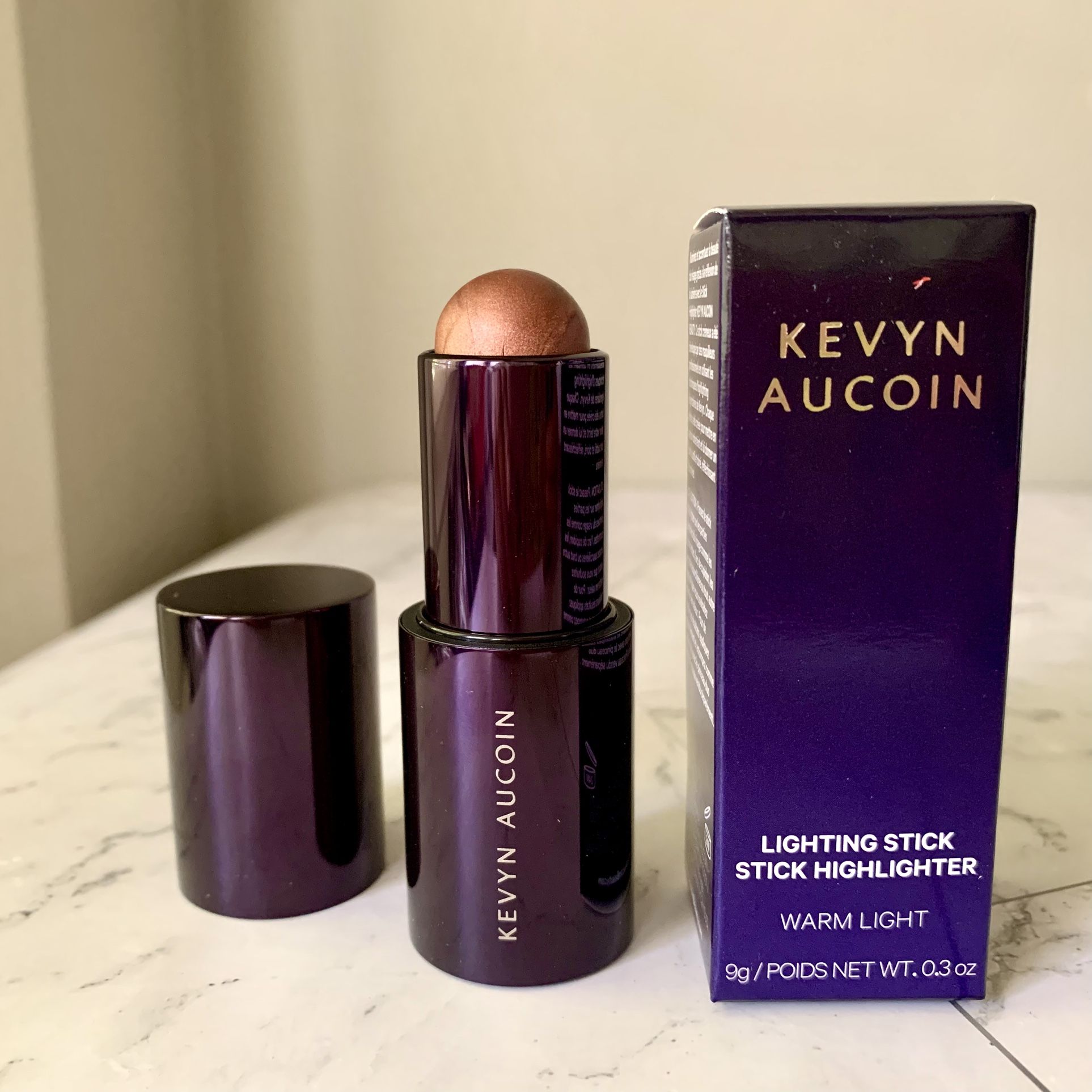 KEVYN AUCOIN LIGHTING STICK - WARM LIGHT Full Size/0.3oz.