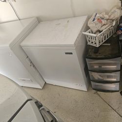 5 Cu Deep Freezer 