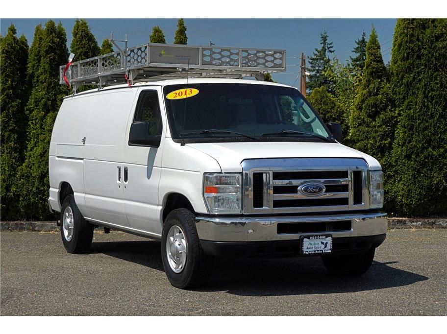 2013 Ford E-350 Super Duty