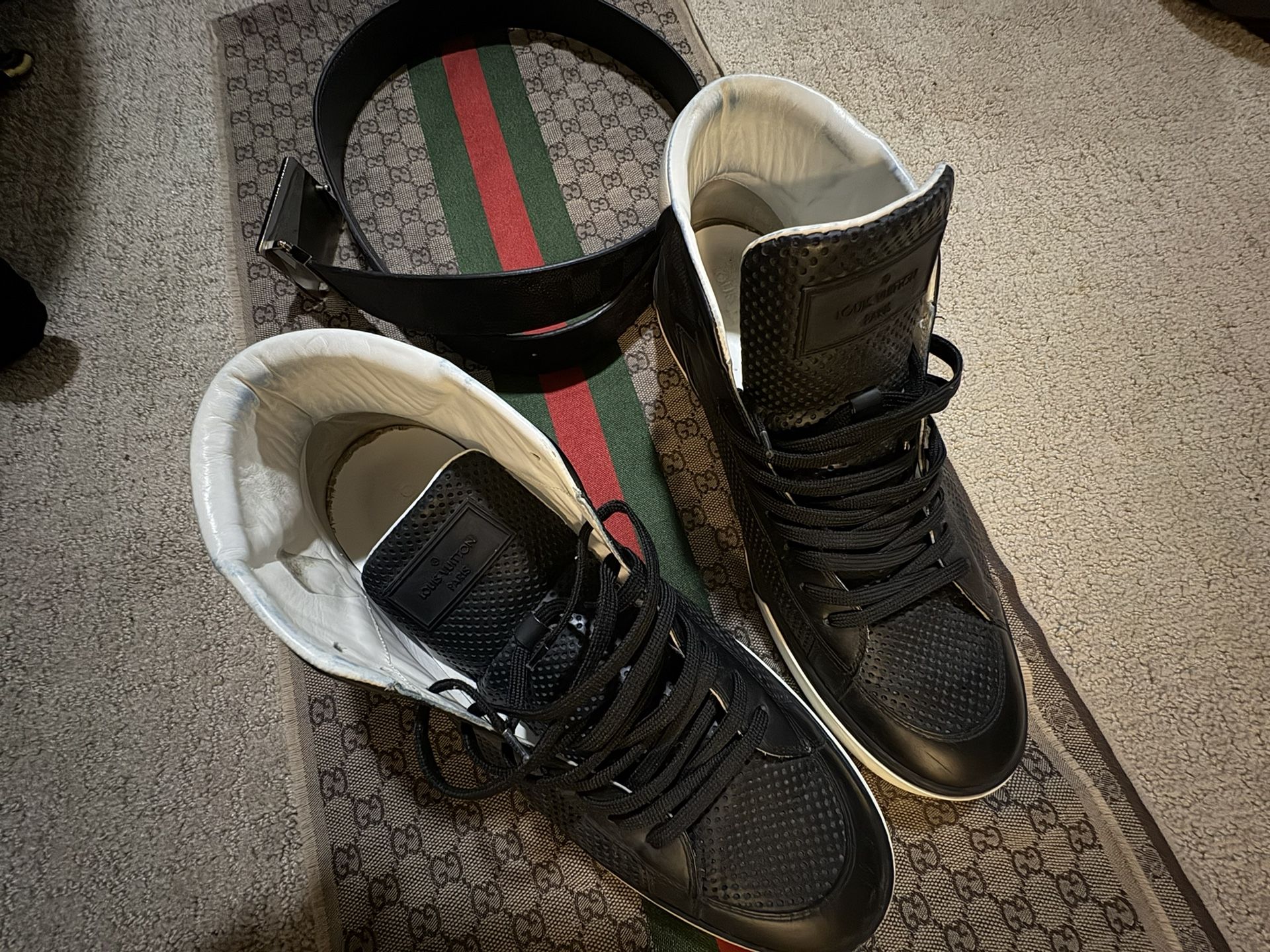 Holiday Combo Lv Belt And LV Clean Authentic New Boots Look Good Feel Good This Holiday