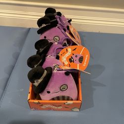 NWT Halloween Squishmallows ‘Earworm’ XS Keychain Lot of 6