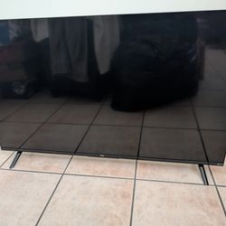 TCL 43" Smart Roku TV 