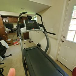 NordicTrack X9i Treadmill