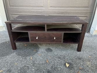 Perfect TV Stand for Your Dorm or Den