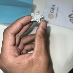 "GRA Certified Star-Shaped Moissanite Ring
