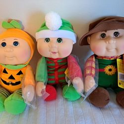 Holiday Cabbage Patch Dolls 