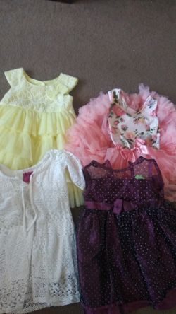 Vestidos de niña