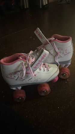 Girls skates