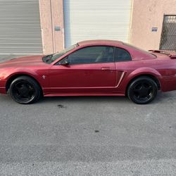 2003 Ford Mustang