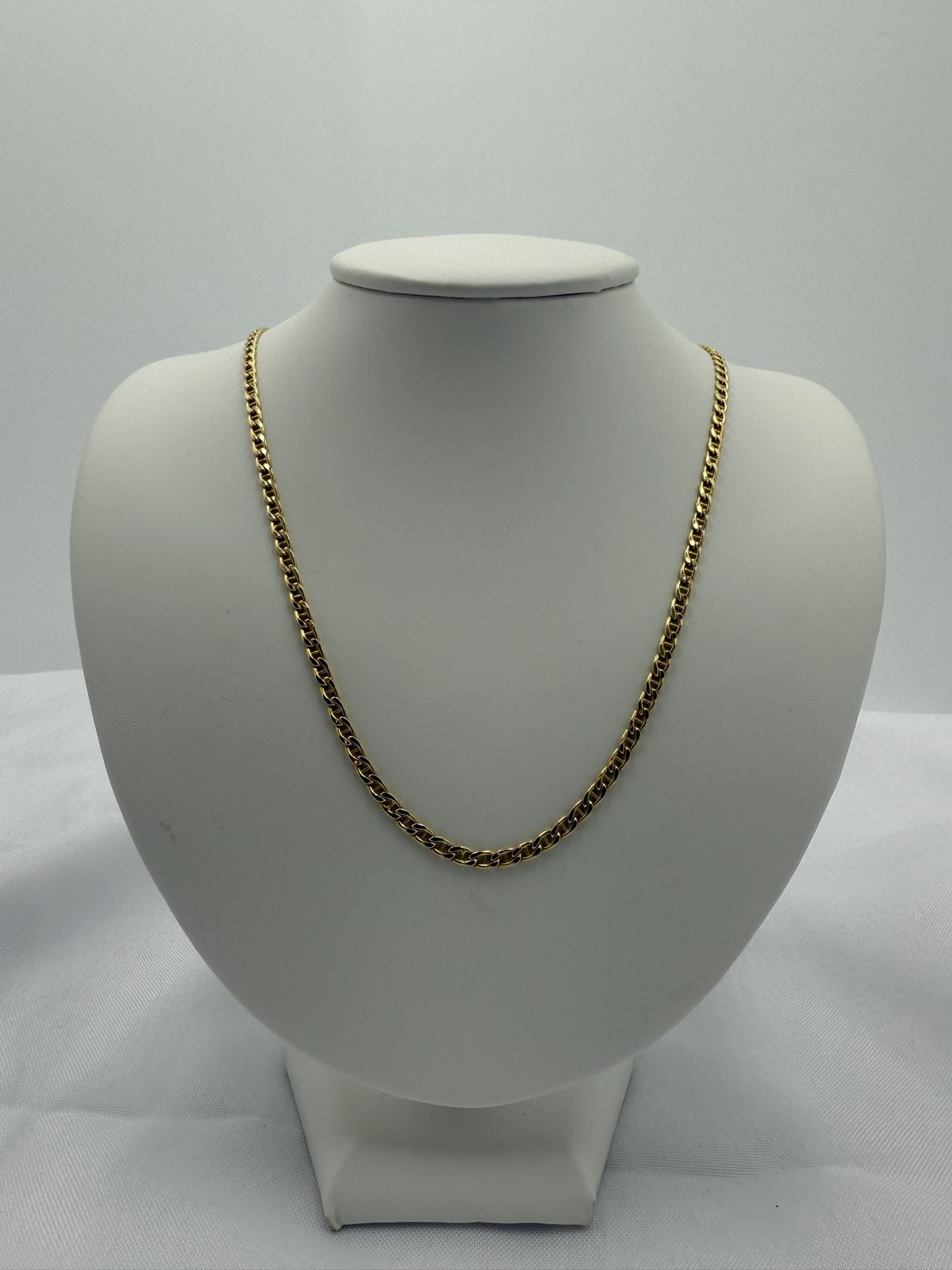 24” 14kt Yellow Gold Gucci Link Chain