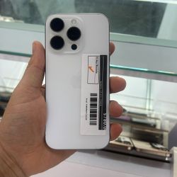 iPhone 16 Pro 256GB Unlocked 