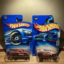 Hot Wheels Bundle / Tow Jam & Track Aces Turbo Flame