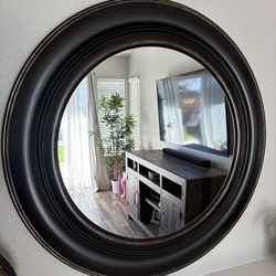 Round Wall mirror