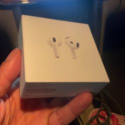 AirPods 4