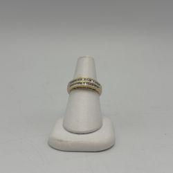 10kt Gold “Mom” Band Ring Size 7