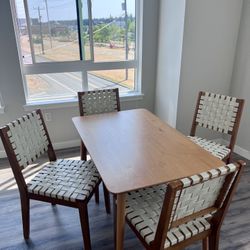 Dining table with chairs 