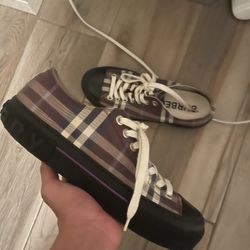 Burberry Shoes 