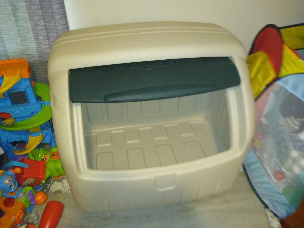 Toy box for kids room