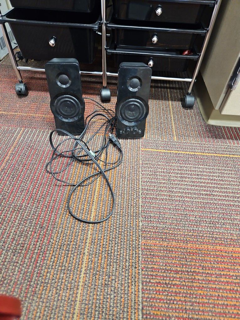 Computer Speakers 