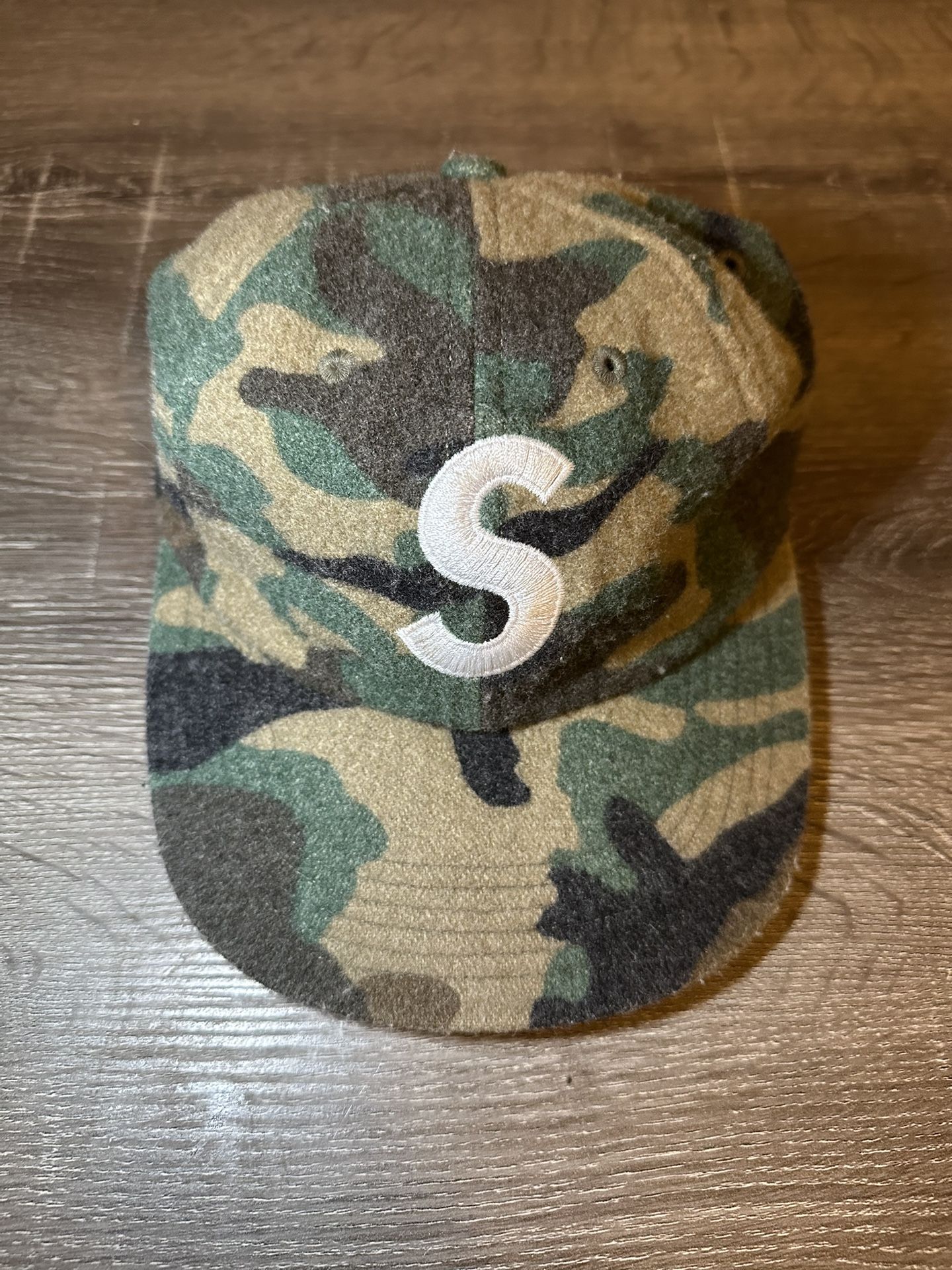 Supreme S Logo Camo Leather Strap back Hat 
