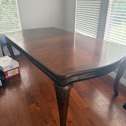 Dining Table + 6 Matching Chairs (Traditional Style)