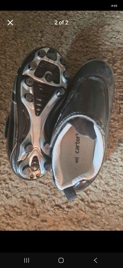 Soccer cleats
