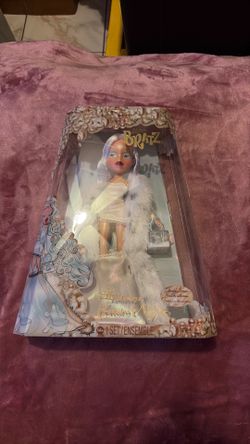 Bratz Holiday Cloe