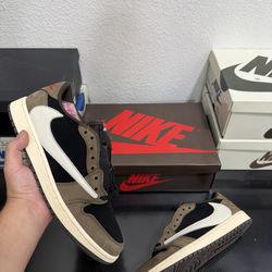 Aj1 Low Nike Air Jordan 1 low Travis Scott  Dark Mocha size 7,7.5,8,8.5,9,9.5,10,10.5,11,12