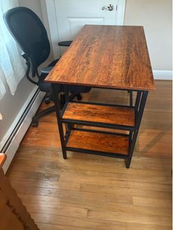 Computer desk/table and chair