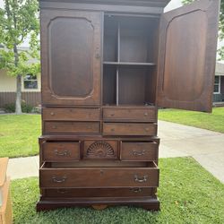 Armoire and Desk ****FREE*****