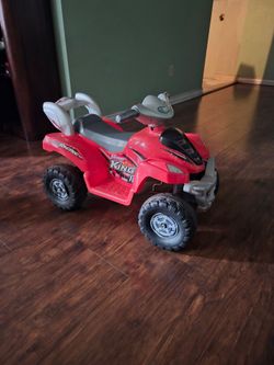 Toy car