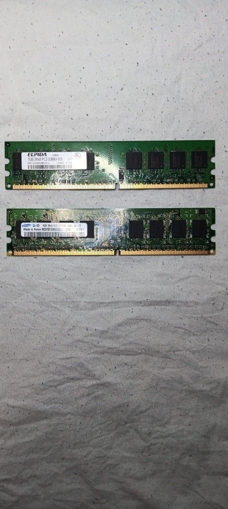1GB x2 Of DDR2 Ram 