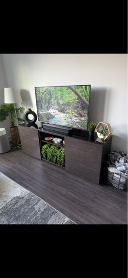 Dark Brown TV Stand Media Console with 50’ Samsung TV