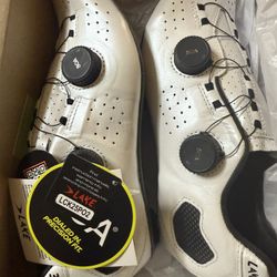 Band New Lake Cycling Shoes (Never Wear; In Box) - Size 41