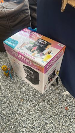 Ice cream maker