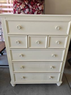 Cute 5 Drawer Dresser