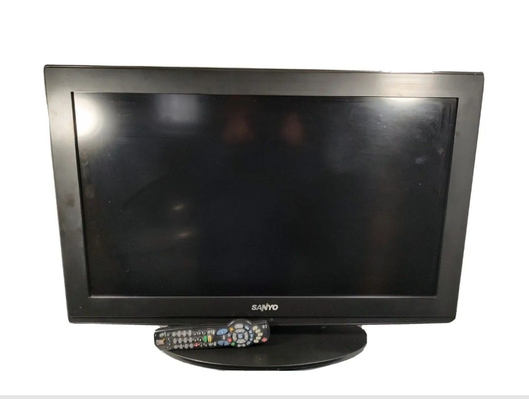 Sanyo DP32649 32" 720p HD LCD TV HDMI PC Monitor with Remote Control WORKS GOOD