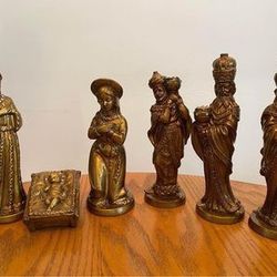 Vintage Christmas Nativity Set -6 pieces