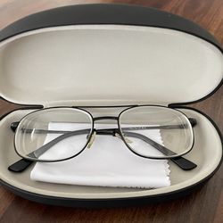 Mens eyeglass frame + protection cover. excellent condition