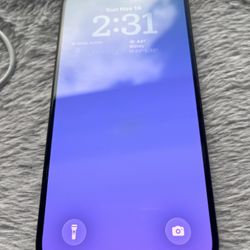 Iphone 15 Pro 512 Gb AND Apple Watch Series 6 With 3 Chargers 