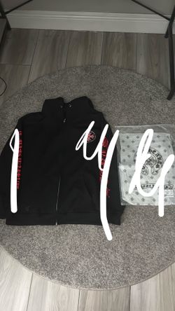red on black chrome heart zip up