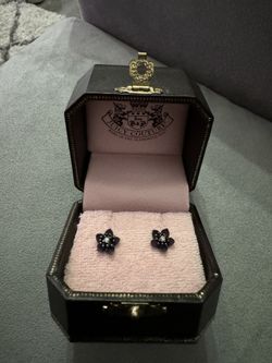 Juicy Couture Purple Flower Stud Earrings