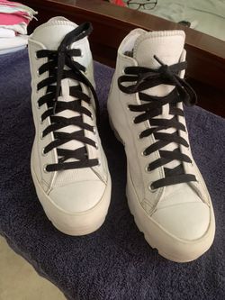 White  Converse Sneakers (Women’)
