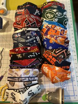 Get your favorite team mask!