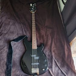 Yamaha BB234 w/strap & case